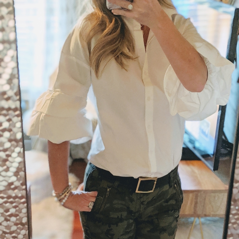UMGEE Button Up with Ruffled Sleeves. - Picture 2 of 7